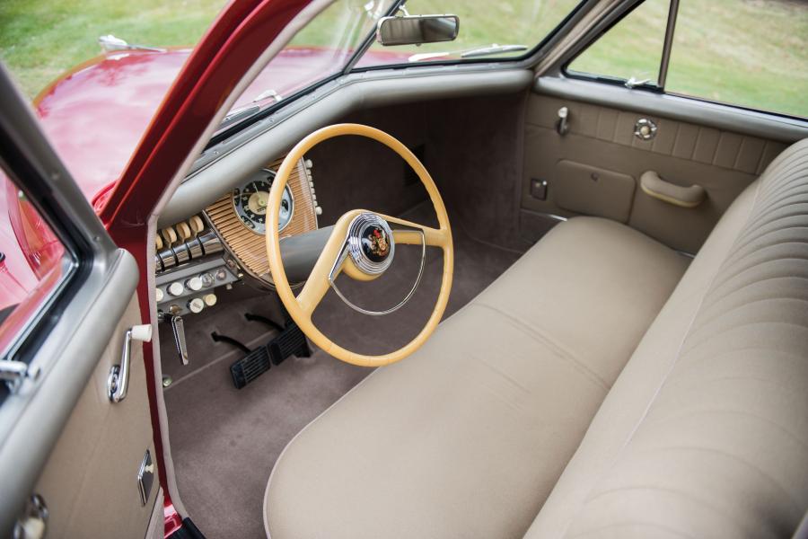 Интерьер Tucker Sedan (1052) 1948 года  (фото 5 из 23)